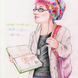 junge Frau mit bunter Mütze, ein aufgeklapptes Buch haltend