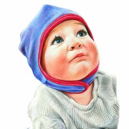 Porträt -  Baby mit blau roter Kappe - Zeichnung Buntstift auf Papier - fotorealistischer Stil - A4