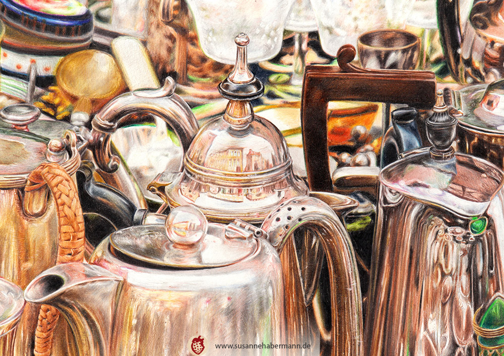 "Graffelmarkt" - verschiedene Teekannen und Flohmarktwaren mit vielen Spiegelungen - Zeichnung Buntstift auf Papier - A4 - 1250 €